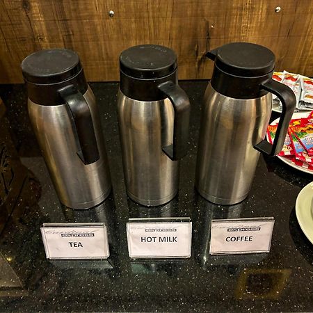 Hotel Oxmo Delhi Airport With Free Airport Transsfer New Delhi Extérieur photo