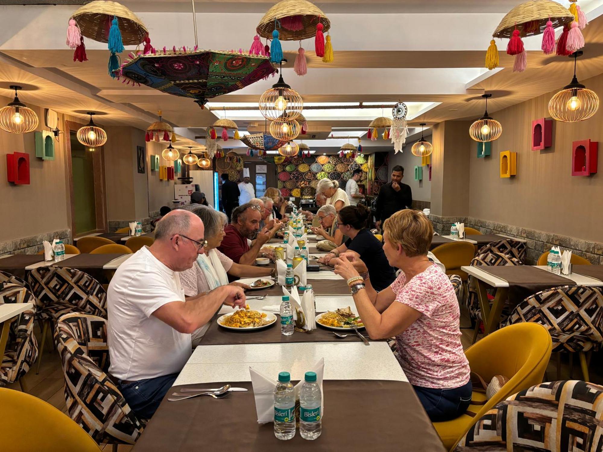 Hotel Oxmo Delhi Airport With Free Airport Transsfer New Delhi Extérieur photo