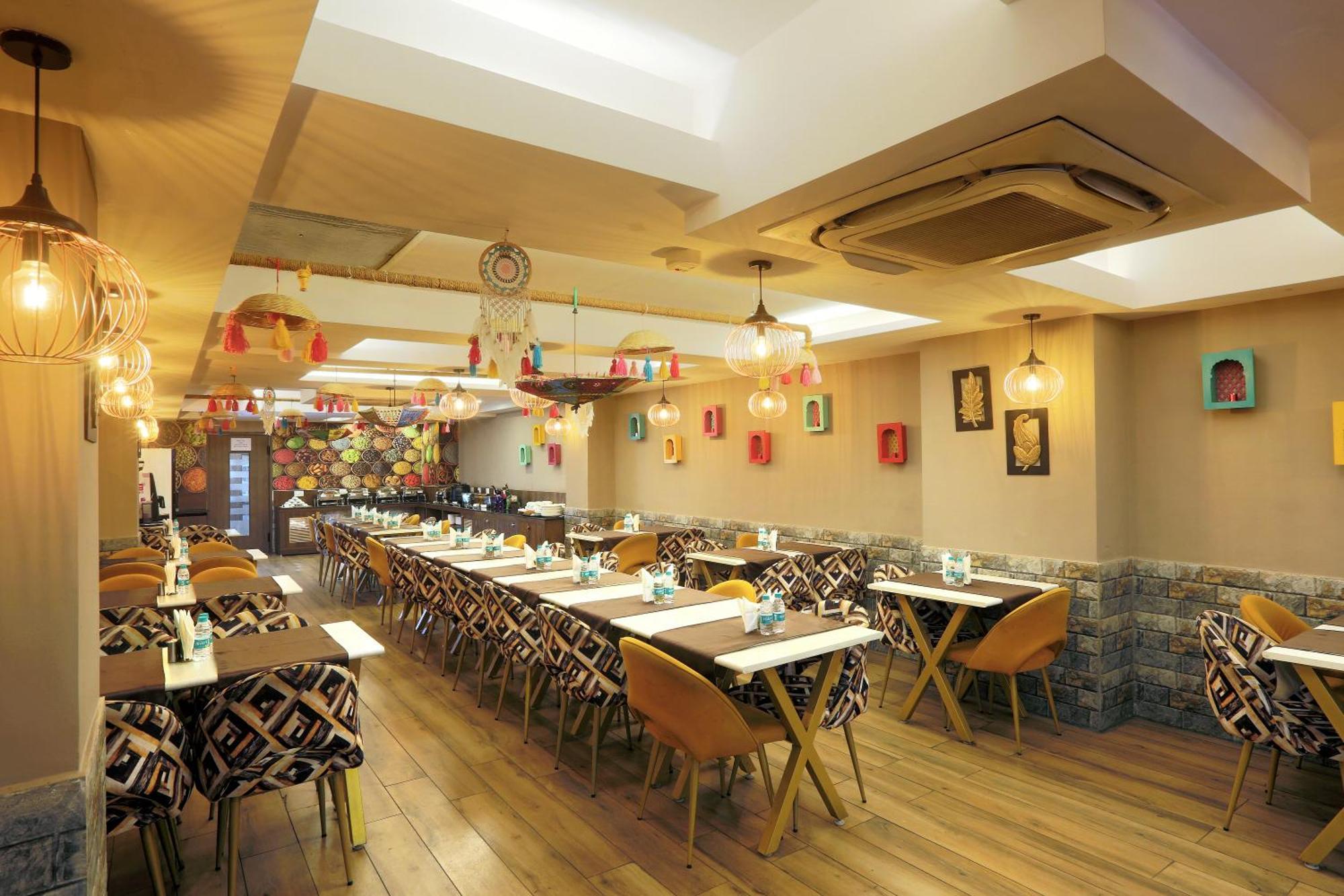 Hotel Oxmo Delhi Airport With Free Airport Transsfer New Delhi Extérieur photo