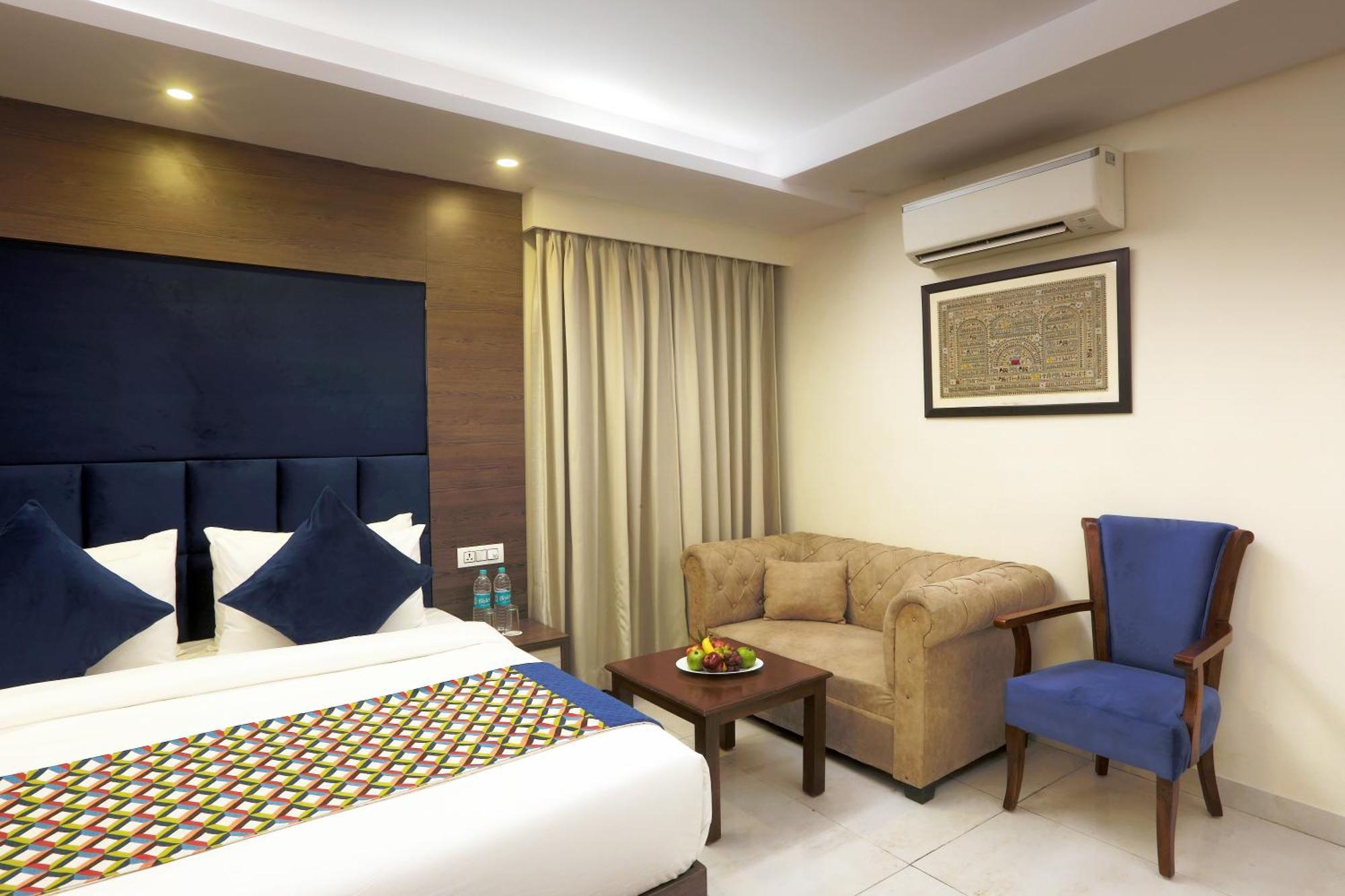 Hotel Oxmo Delhi Airport With Free Airport Transsfer New Delhi Extérieur photo