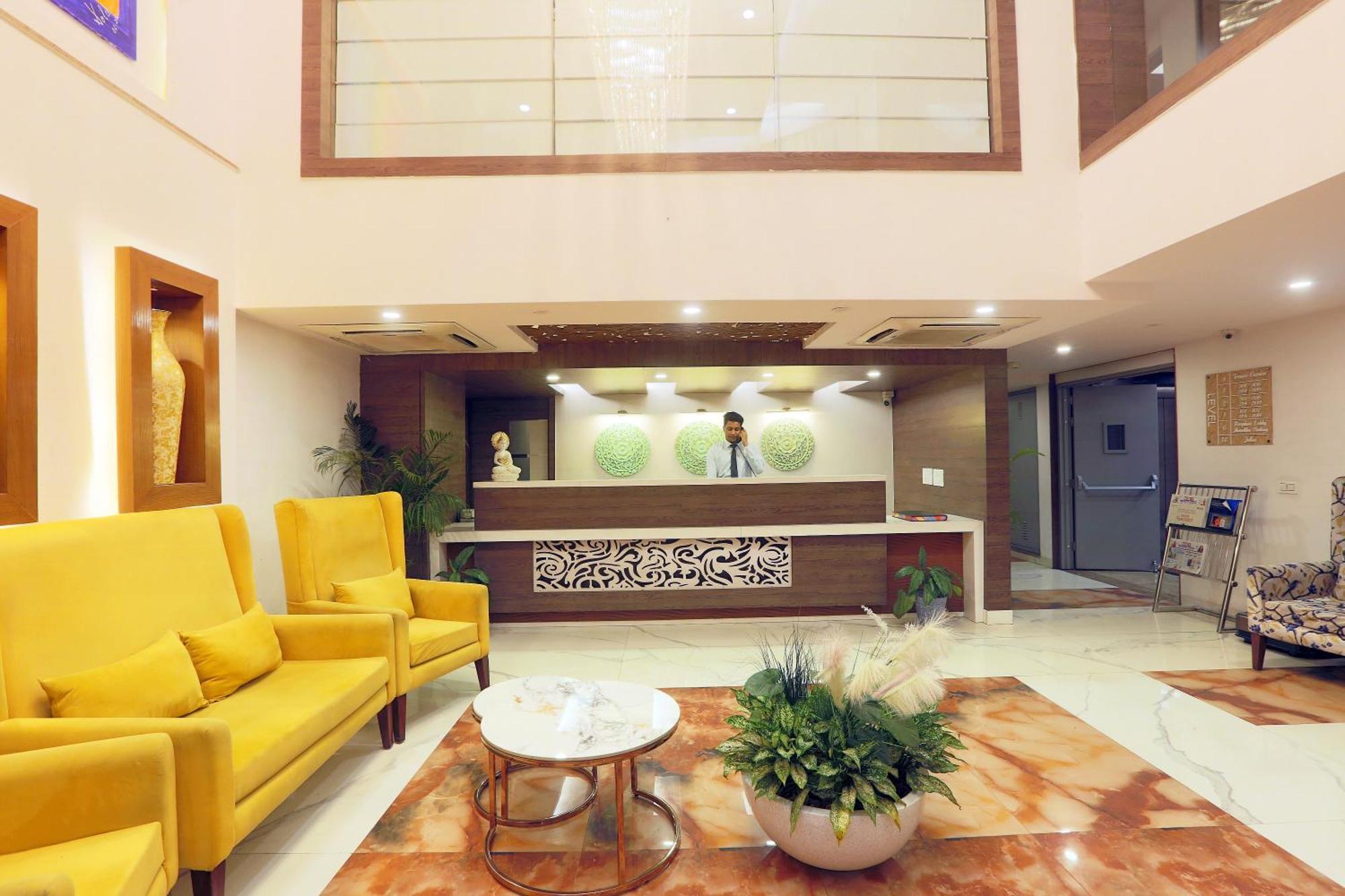Hotel Oxmo Delhi Airport With Free Airport Transsfer New Delhi Extérieur photo