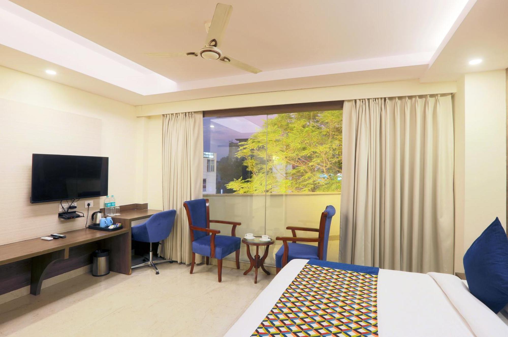 Hotel Oxmo Delhi Airport With Free Airport Transsfer New Delhi Extérieur photo