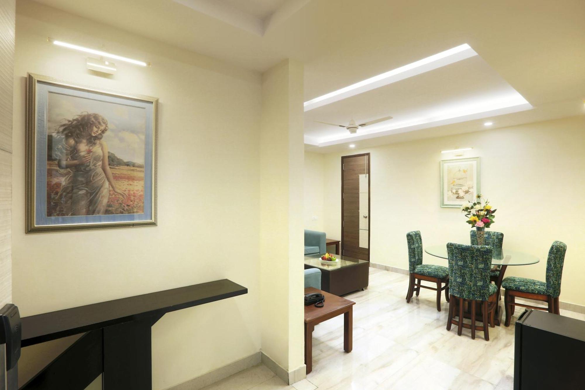 Hotel Oxmo Delhi Airport With Free Airport Transsfer New Delhi Extérieur photo